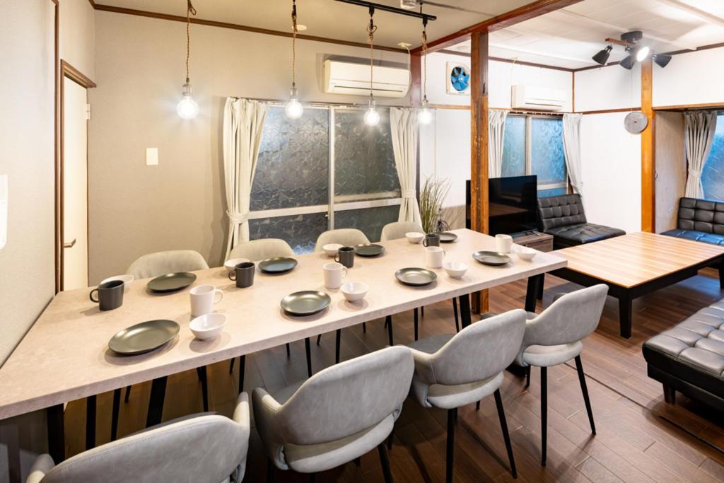 Οι επιχειρηματικές εγκαταστάσεις ή/και οι αίθουσες συνεδριάσεων στο 中板橋