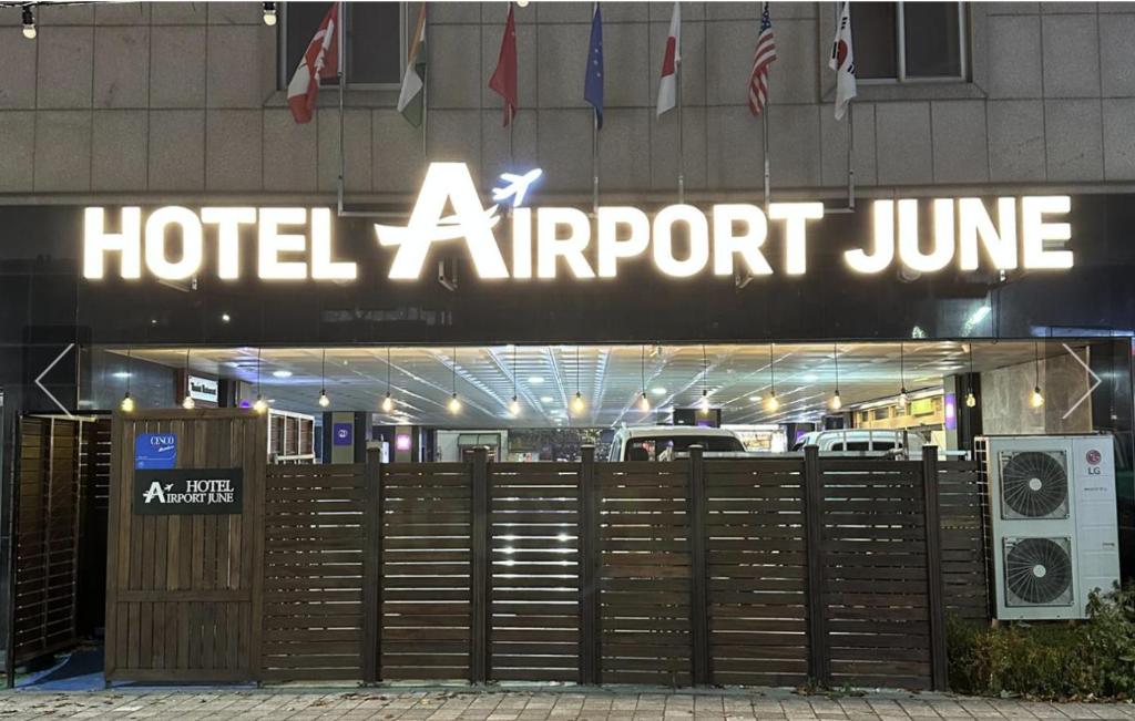 Certifikát, hodnocení, plakát nebo jiný dokument vystavený v ubytování incheon Airport Hotel June