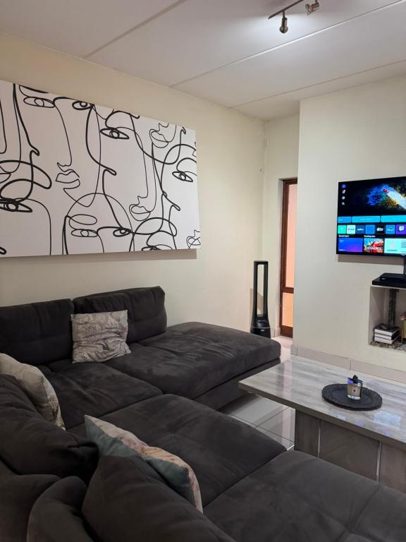 Μια τηλεόραση ή/και κέντρο ψυχαγωγίας στο Gem in the heart of Sandton