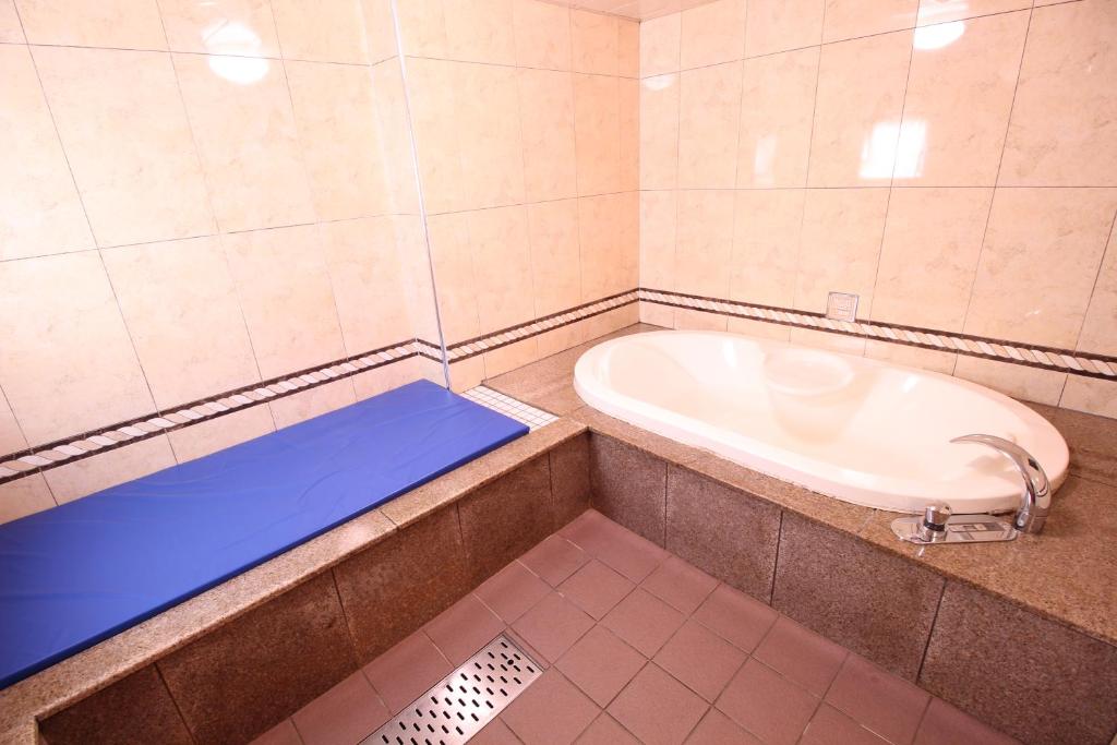 Koupelna v ubytování HOTEL ATLAS Shinkabukicho (Adult Only)