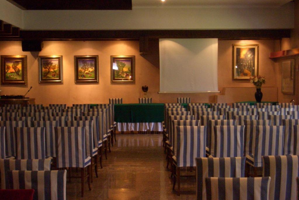 Posezení v ubytování Hotel Posta 77