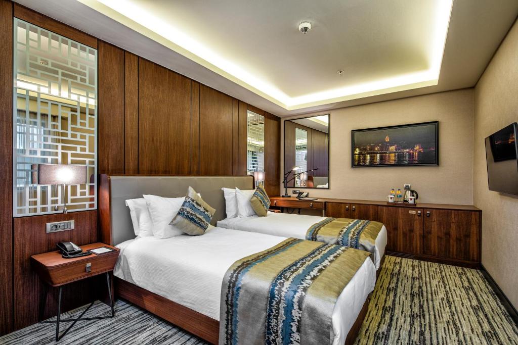 GOLDEN MANAFEA HOTEL