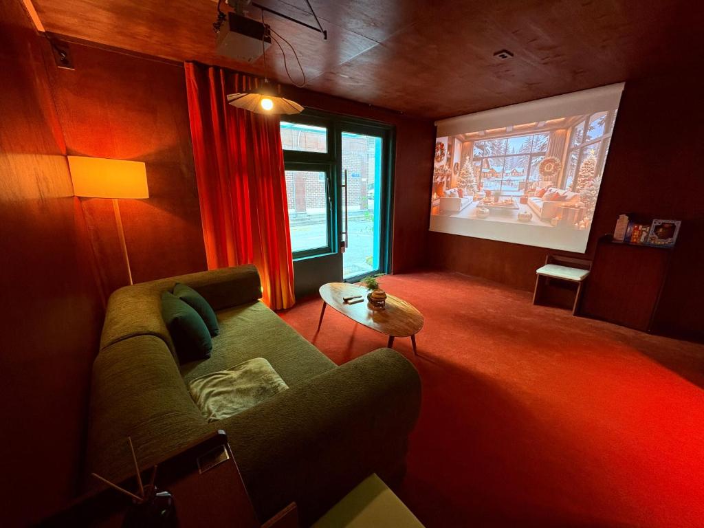 Un lugar para sentarse en Hongdae, YG Entertainment Unique villa