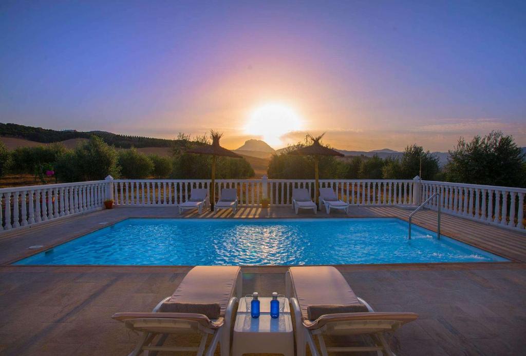 Swimmingpoolen hos eller tæt på Rancho Nicolás