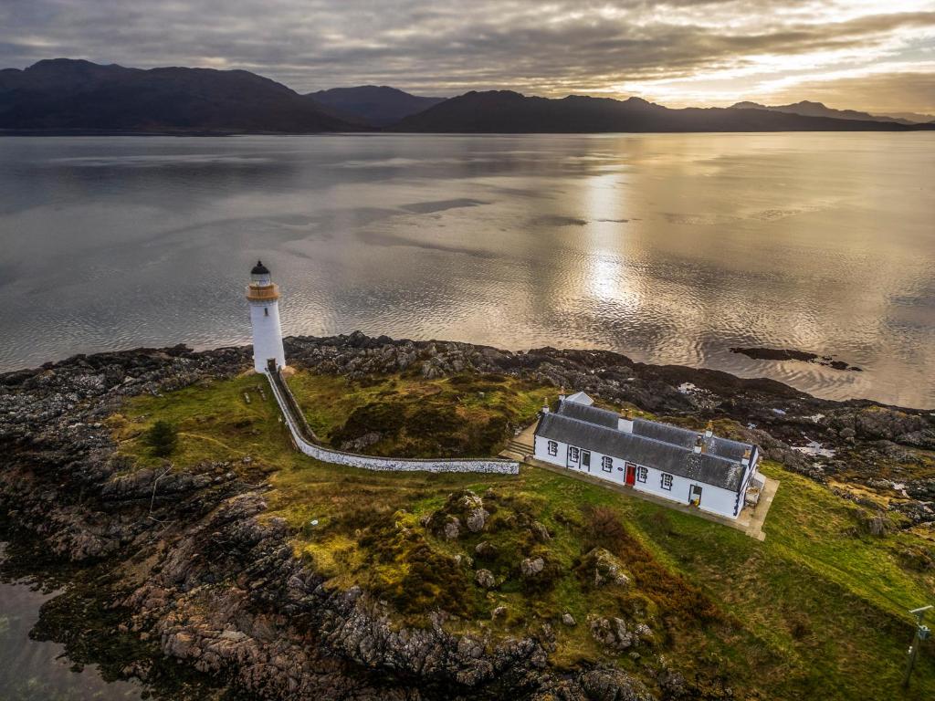 Gallery image of The Silent Night Experience in Isleornsay