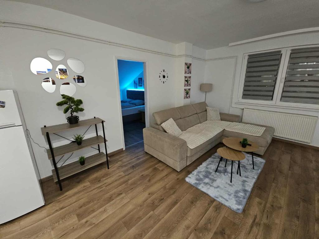 Khu vực ghế ngồi tại BK Apartment