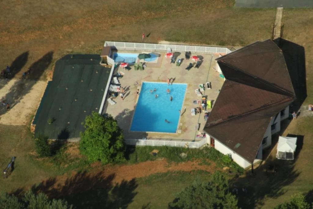 Πισίνα στο ή κοντά στο Camping 3 étoiles - Piscine - ccb0dic