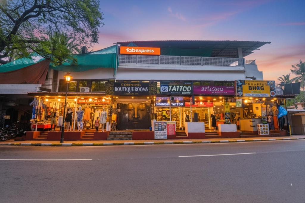 a store on the side of a street at Via Corinthia Boutique Rooms - Nr Candolim Beach in Candolim