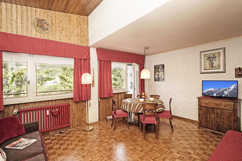 iFlat Apartment Madonna di Campiglio Casa di Betti, Madonna di Campiglio — property photo 5