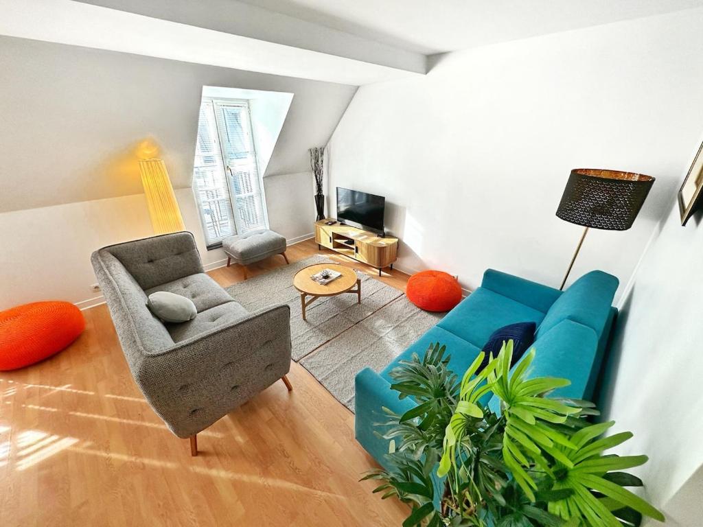 Celine 31 Bright Apartment Between Champs Élysée and Eiffel Tower