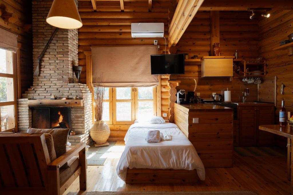 Hyades Mountain Resort - Superior Chalet
