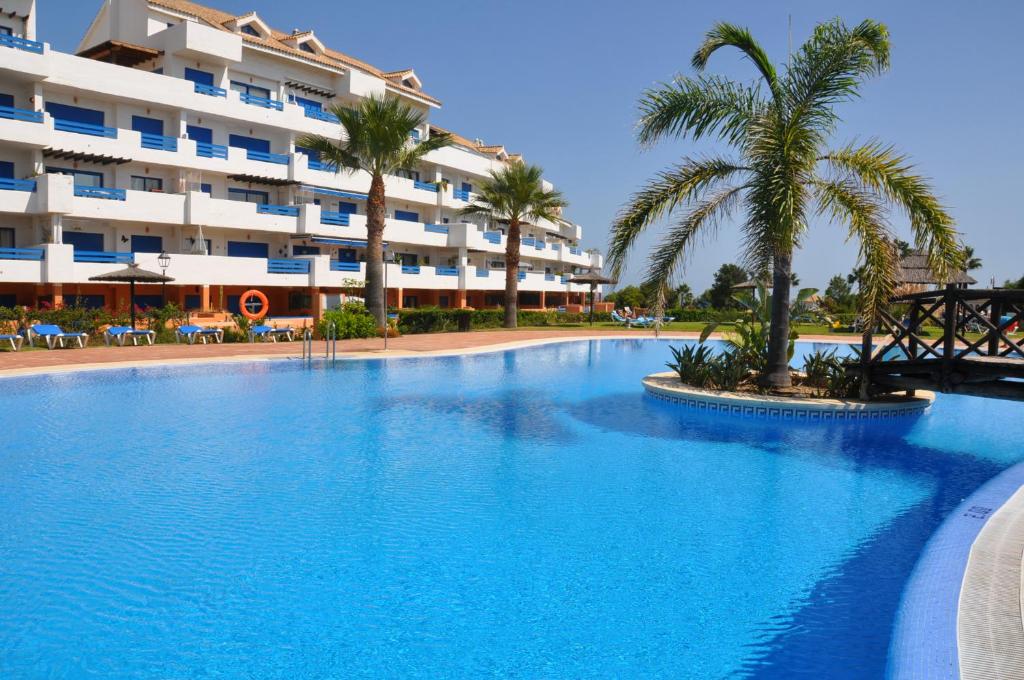 Duquesa Suites 2008