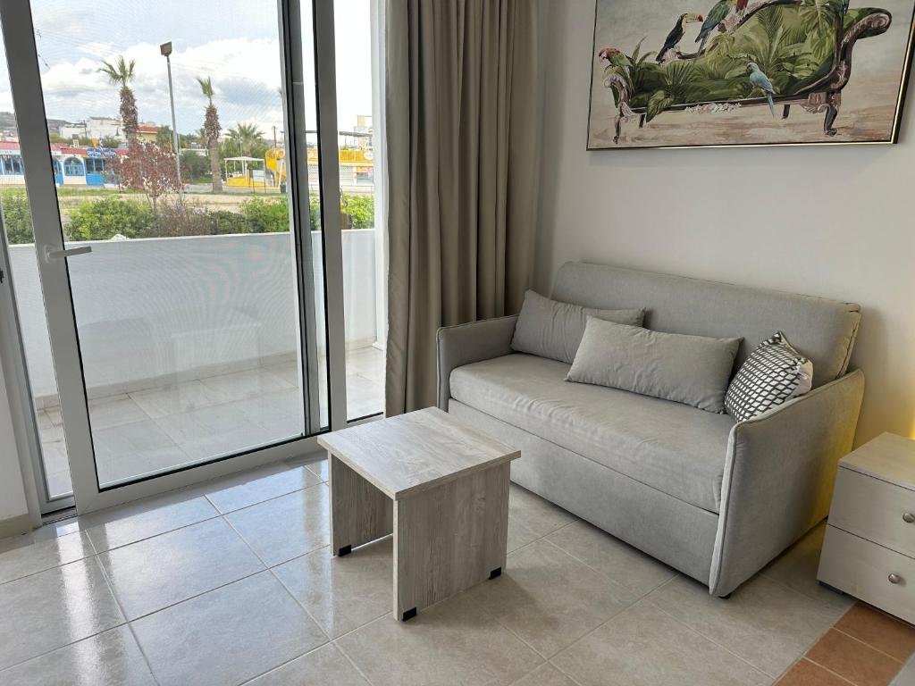 Apollonio Rooms Faliraki Rhodes - 11