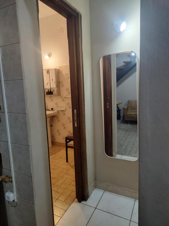 Koupelna v ubytování El depto de mirta 964 Esquiu