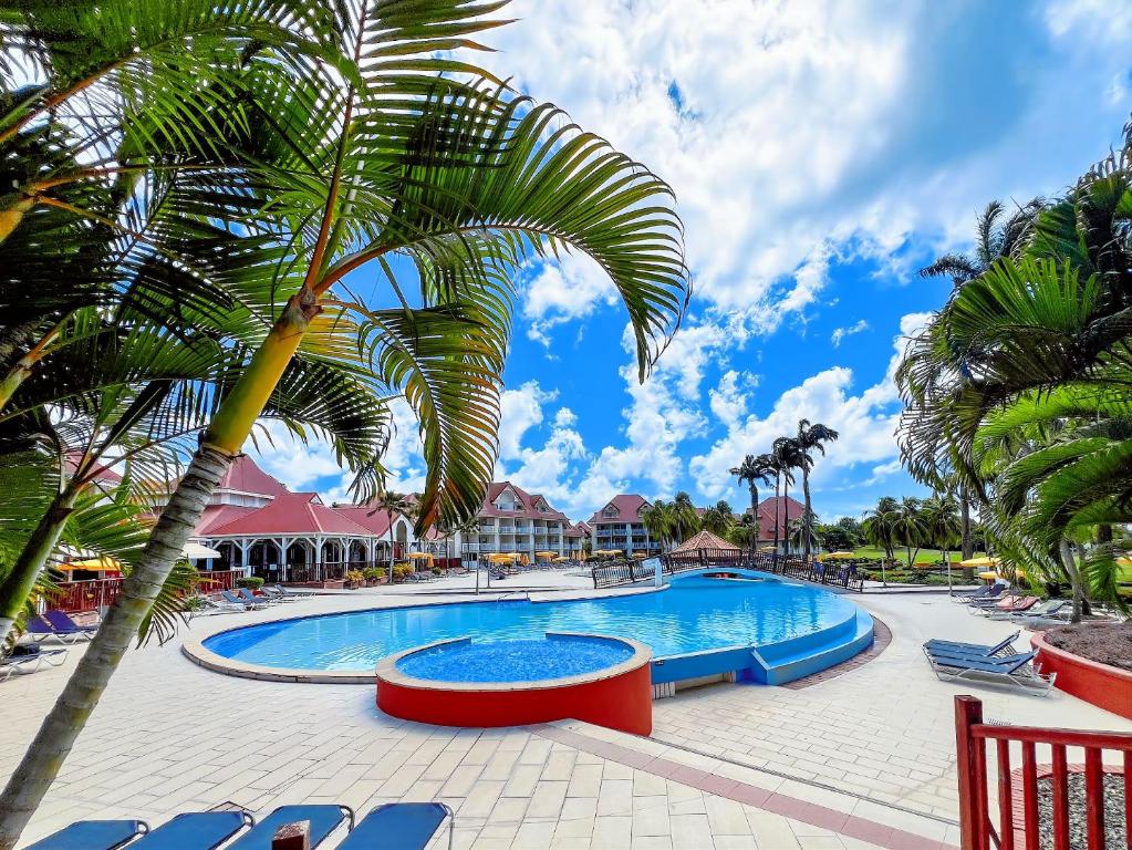 Πισίνα στο ή κοντά στο Studio village vacances sainte luce C6