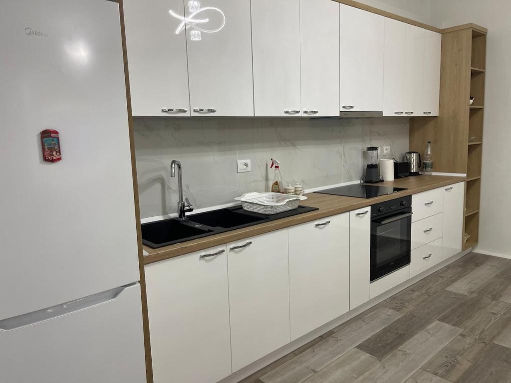 Küche/Küchenzeile in der Unterkunft Olti