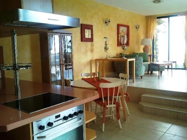 Una cocina o cocineta en Casa Zahora