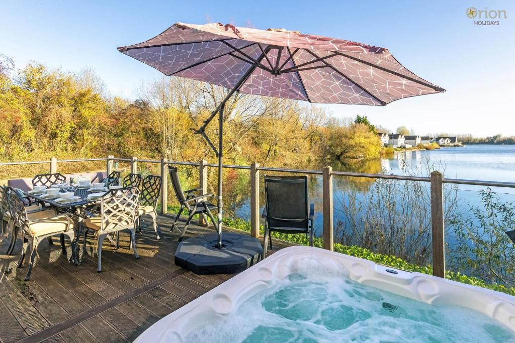 Θέα στο ποτάμι κοντά σε αυτή η παραθεριστική κατοικία