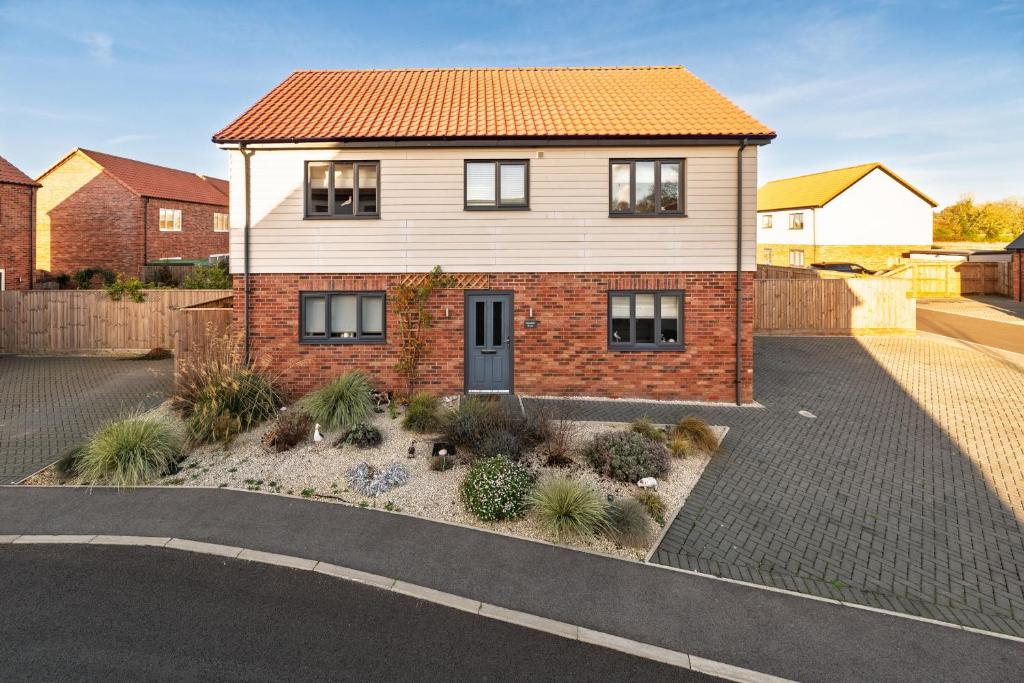 Το κτήριο όπου στεγάζεται  η παραθεριστική κατοικία