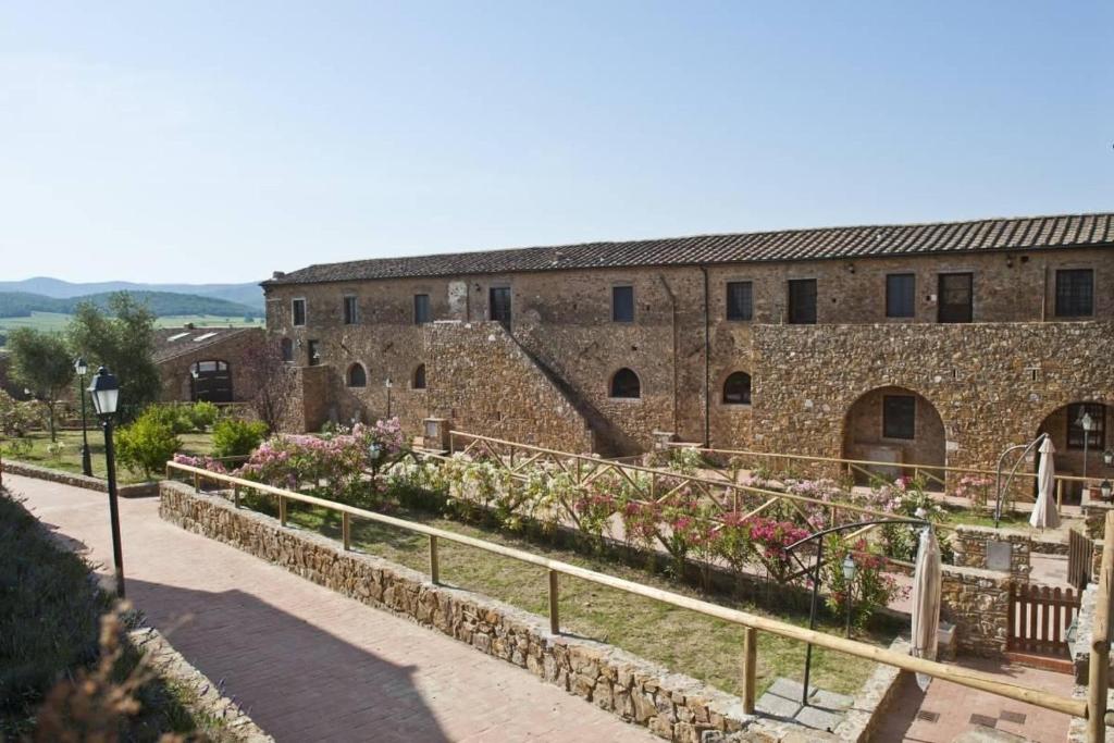 Το κτήριο όπου στεγάζεται  το διαμέρισμα