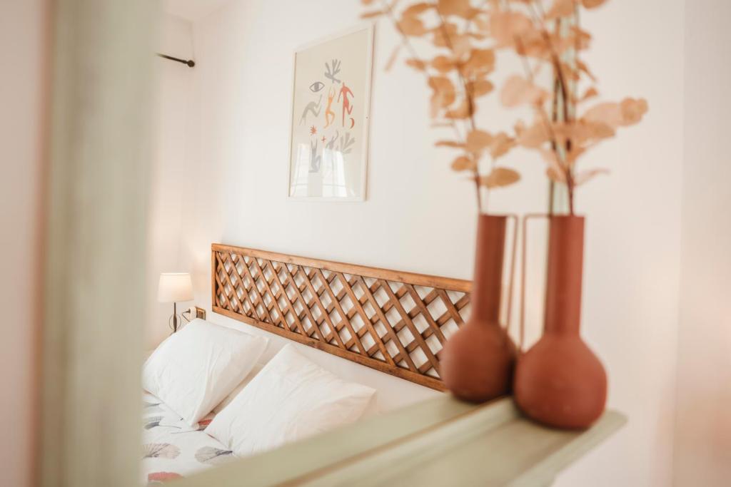 Postel nebo postele na pokoji v ubytování Grazalema - Casita La Calma - Incredible views, Clima Frio-Calor, Wifi & Private Parking optional