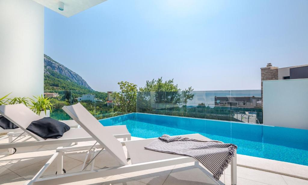 Bassein majutusasutuses Villa Zvizdan või selle lähedal