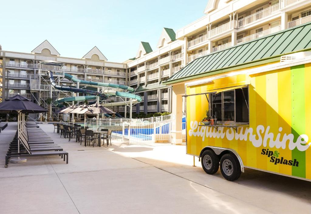Holiday Inn Resort Orlando Suites - Waterpark photo