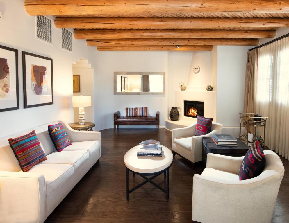Rosewood Inn of the Anasazi - 
