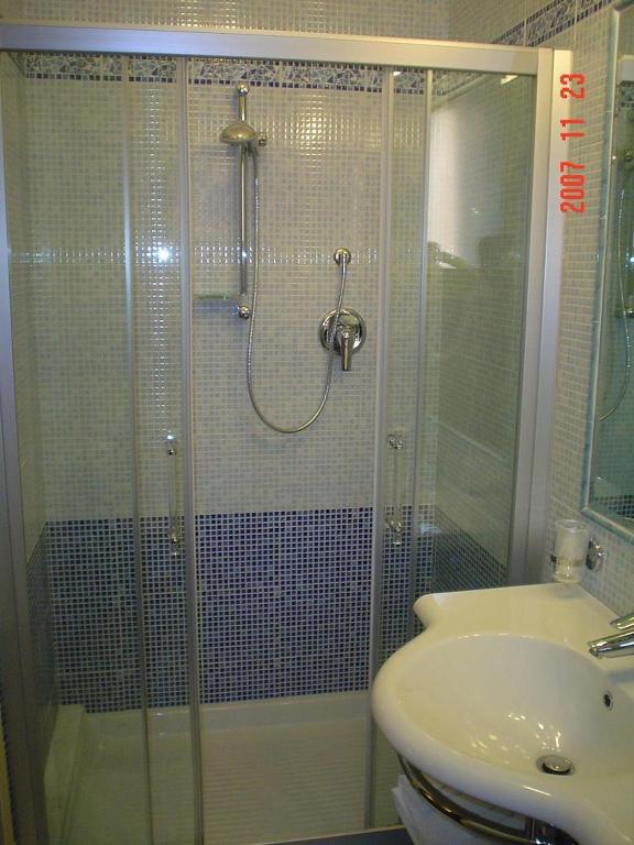 Hotel Dina - Resim 23