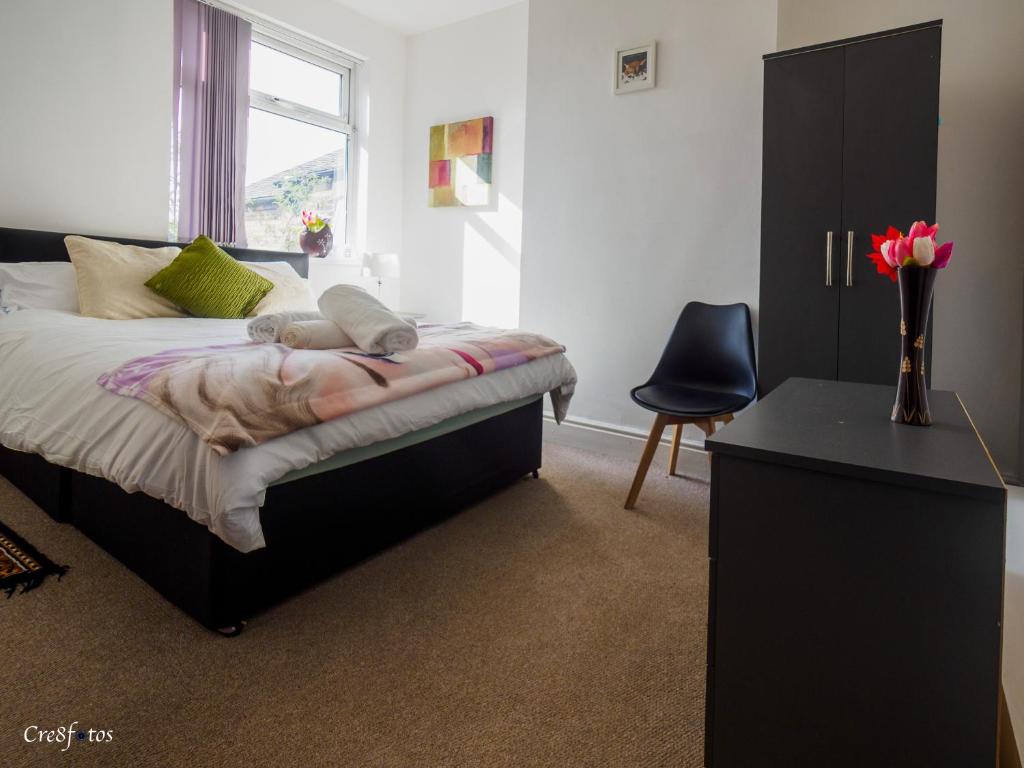 Fotografie z fotogalerie ubytování Woodhouse Lodge Room 2 v destinaci Stoke-on-Trent