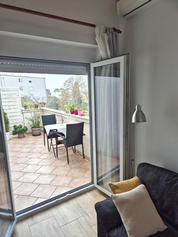 Apartments TENA with Private Parking - Apartamento Com Terraço