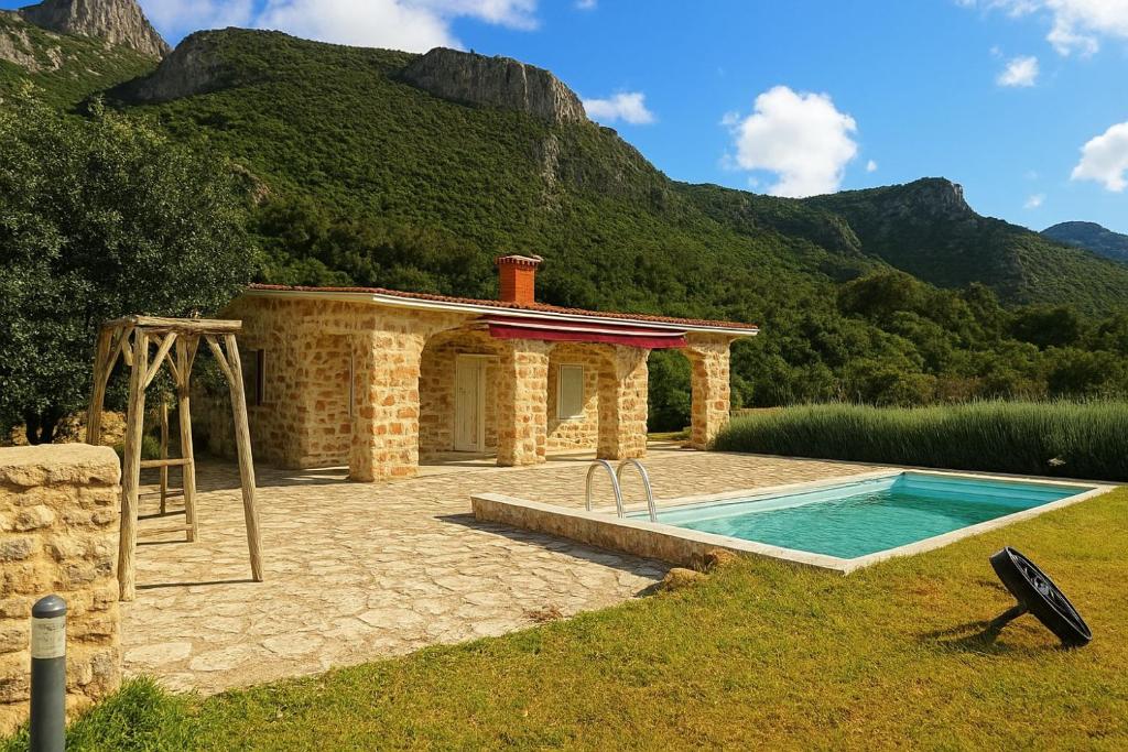 Üldine mäevaade või majutusasutusest Dar Nesri pildistatud vaade