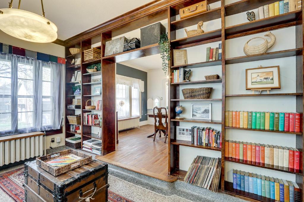 Η βιβλιοθήκη της παραθεριστικής κατοικίας