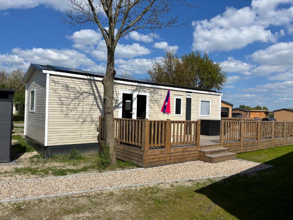 Clădirea în care este situat/ăcampingul