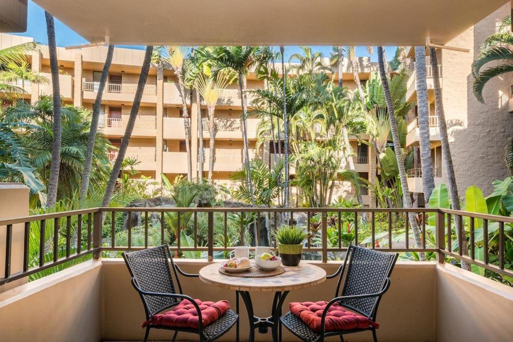 Μπαλκόνι ή βεράντα στο Paki Maui 217 · PM 217 Cozy 1BR Oceanfront Condo w Pool