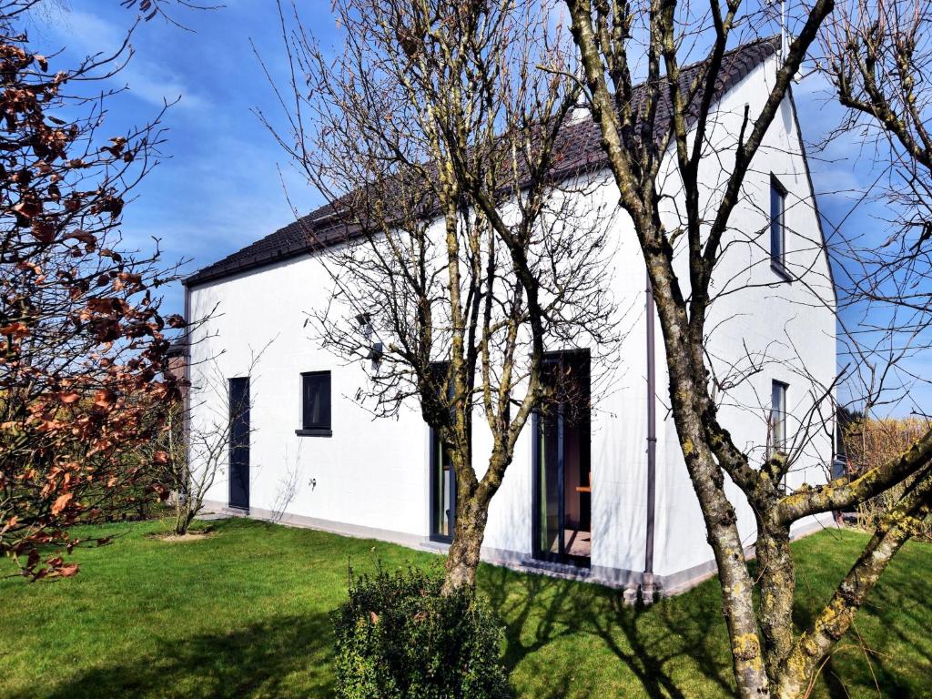 Το κτήριο όπου στεγάζεται  η παραθεριστική κατοικία