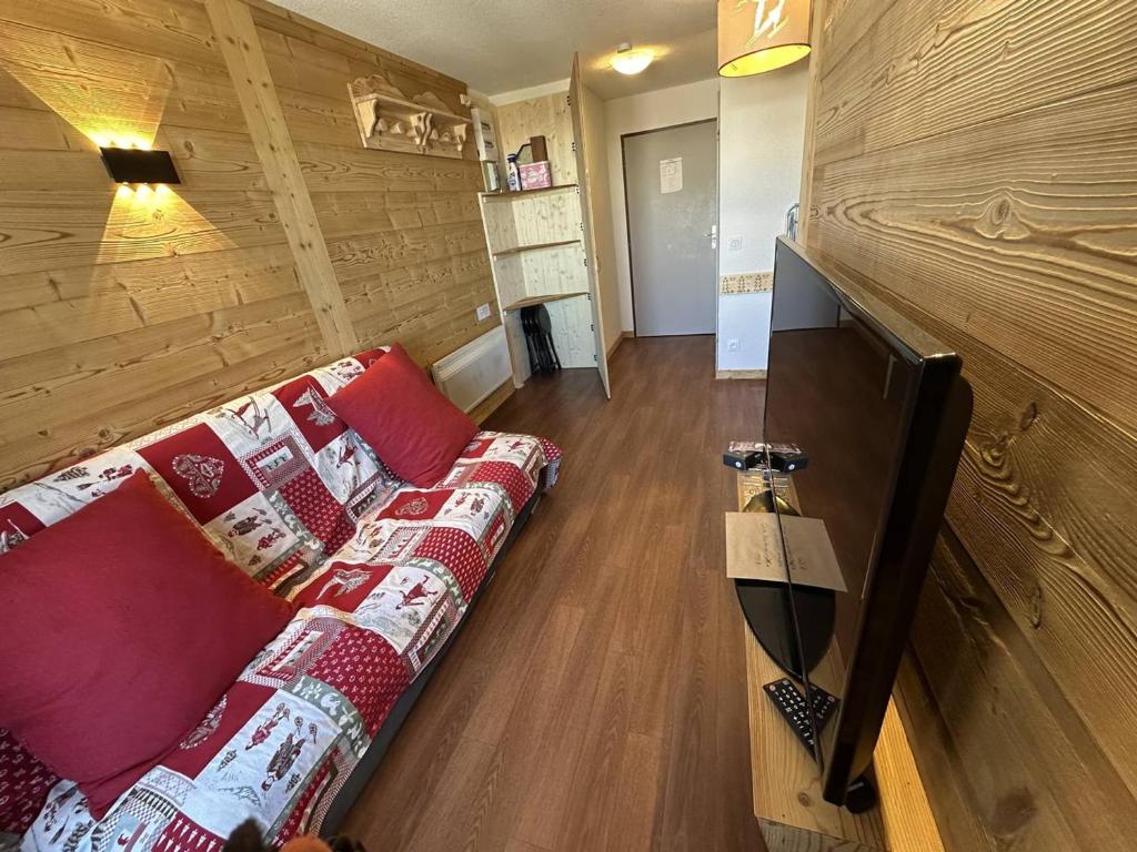 Appartement skis aux pieds avec balcon et WIFI pour 6 personnes à Plagne Soleil
