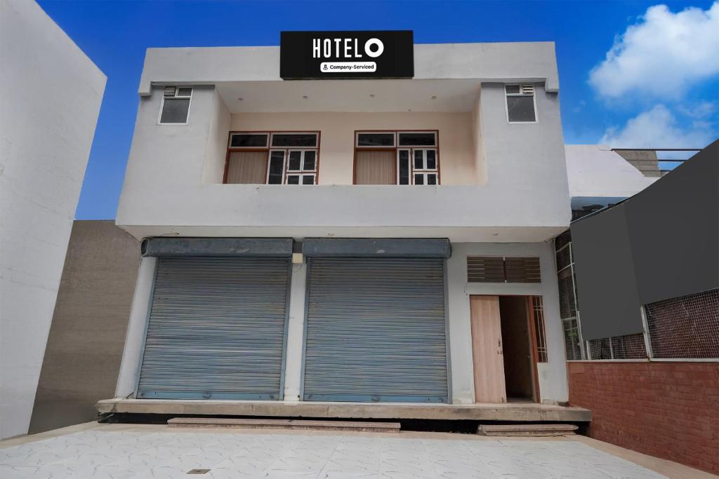 Το κτήριο όπου στεγάζεται  το ξενοδοχείο