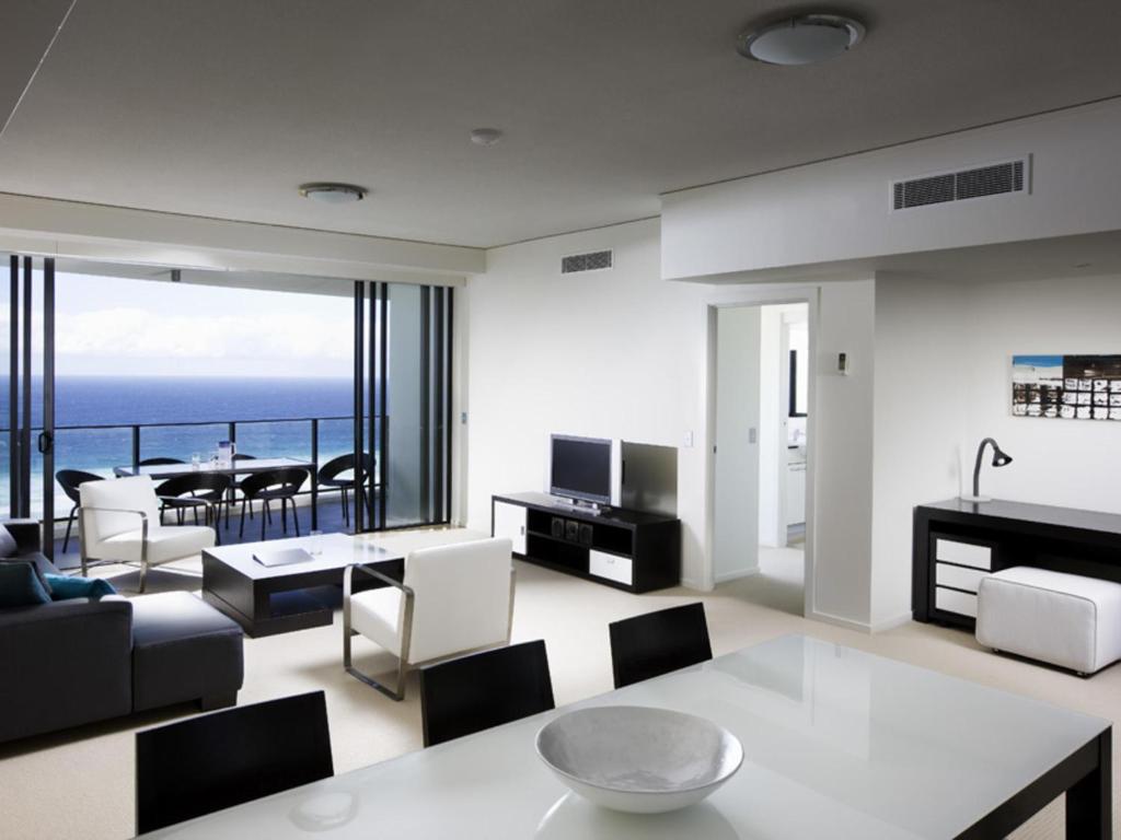 Χώρος καθιστικού στο Mantra Sierra Grand