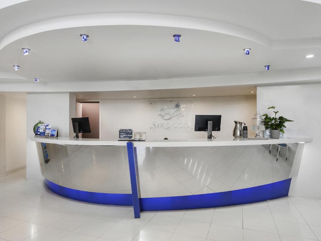 Ο χώρος του λόμπι ή της ρεσεψιόν στο Mantra Sirocco