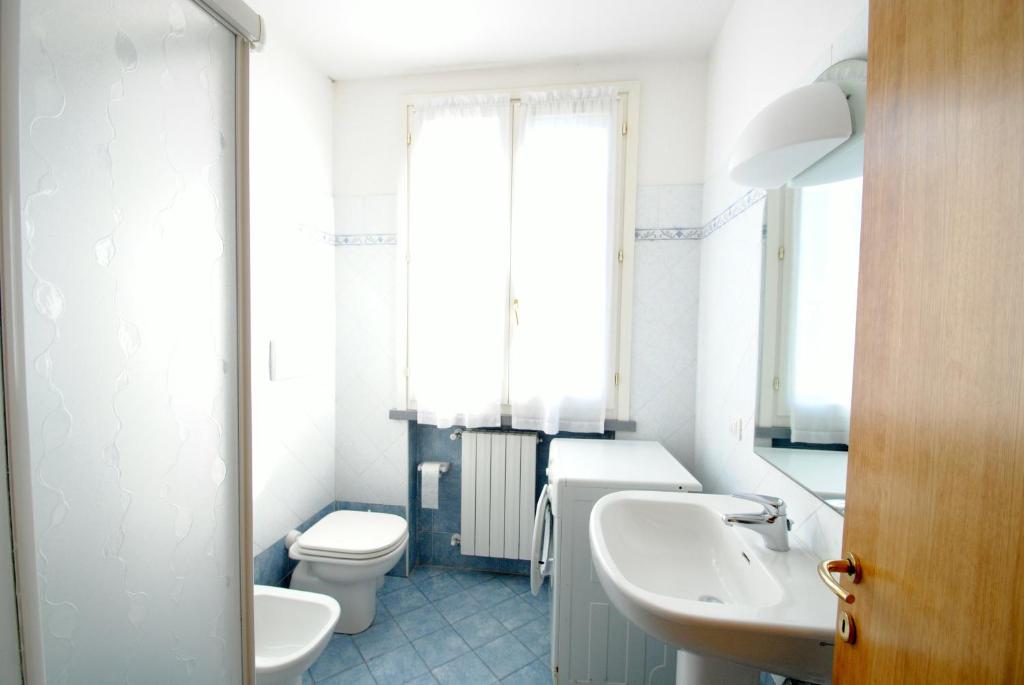 A bathroom at Villa Fiorella