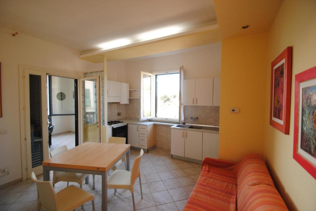 A kitchen or kitchenette at Villa Fiorella