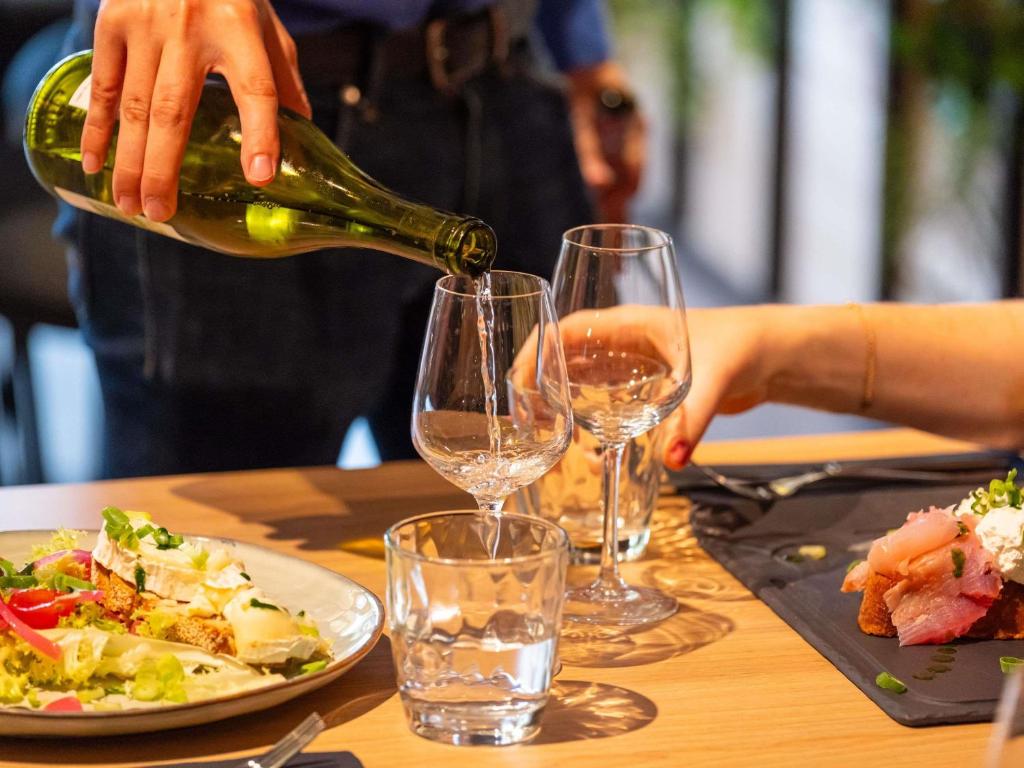 Φαγητό σε αυτό το ξενοδοχείο ή κάπου εκεί κοντά