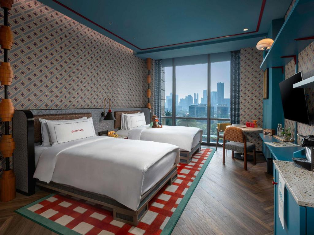 25hours Hotel Jakarta The Oddbird - Tweepersoonskamer Met 2 Aparte Bedden