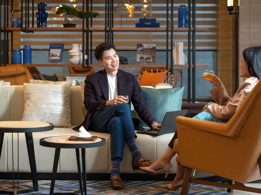 Mercure Bangkok Surawong 2
