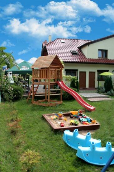Vonkajšia záhrada v ubytovaní Florek