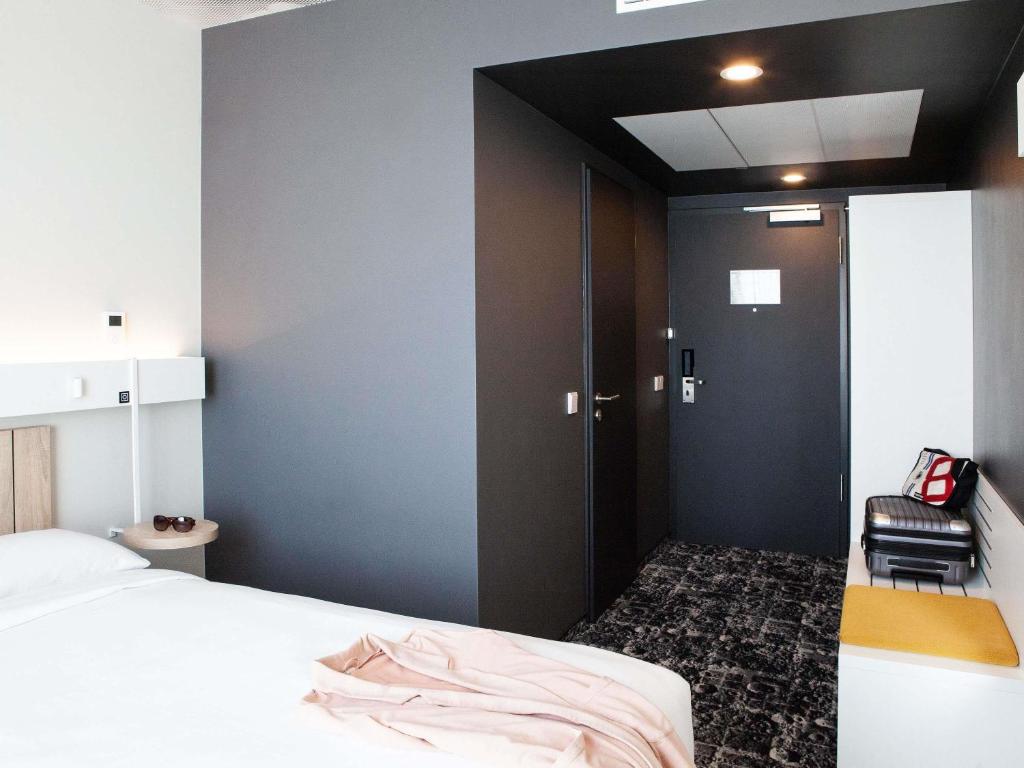 ibis Hotel Berlin Airport - 3