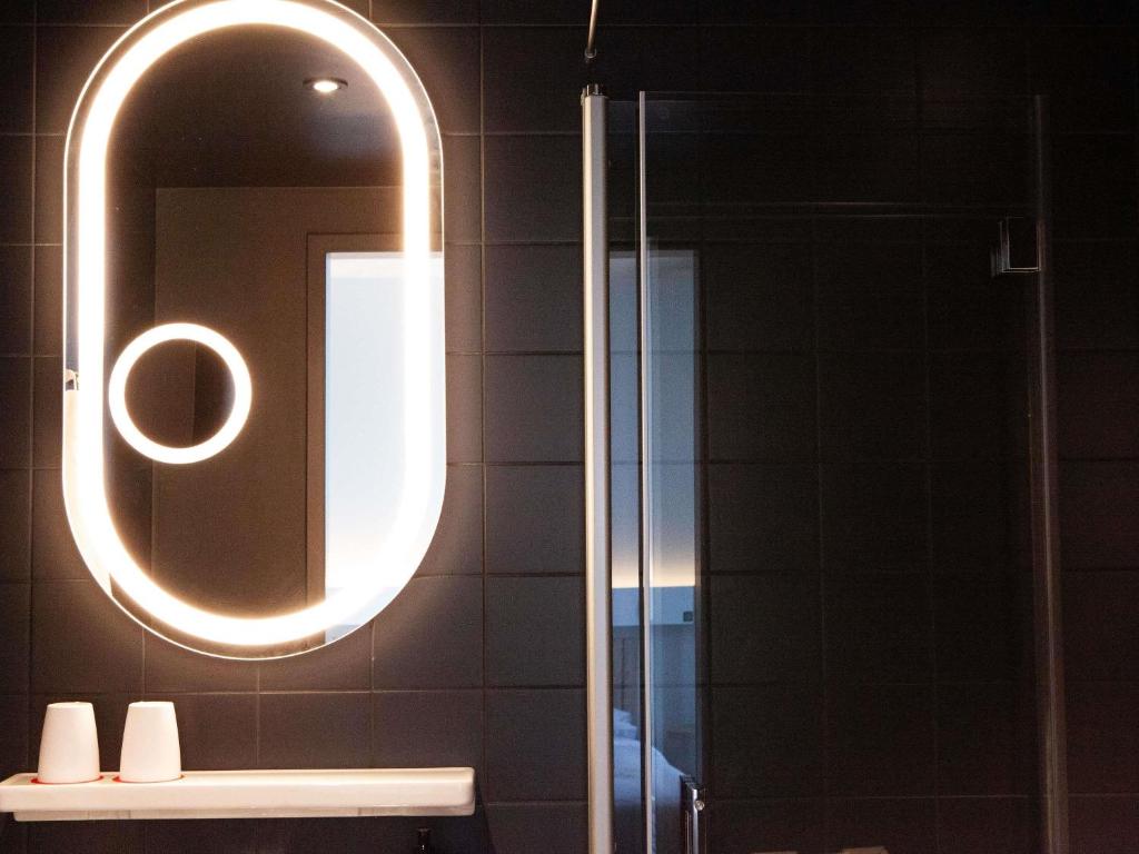 ibis Hotel Berlin Airport - 8