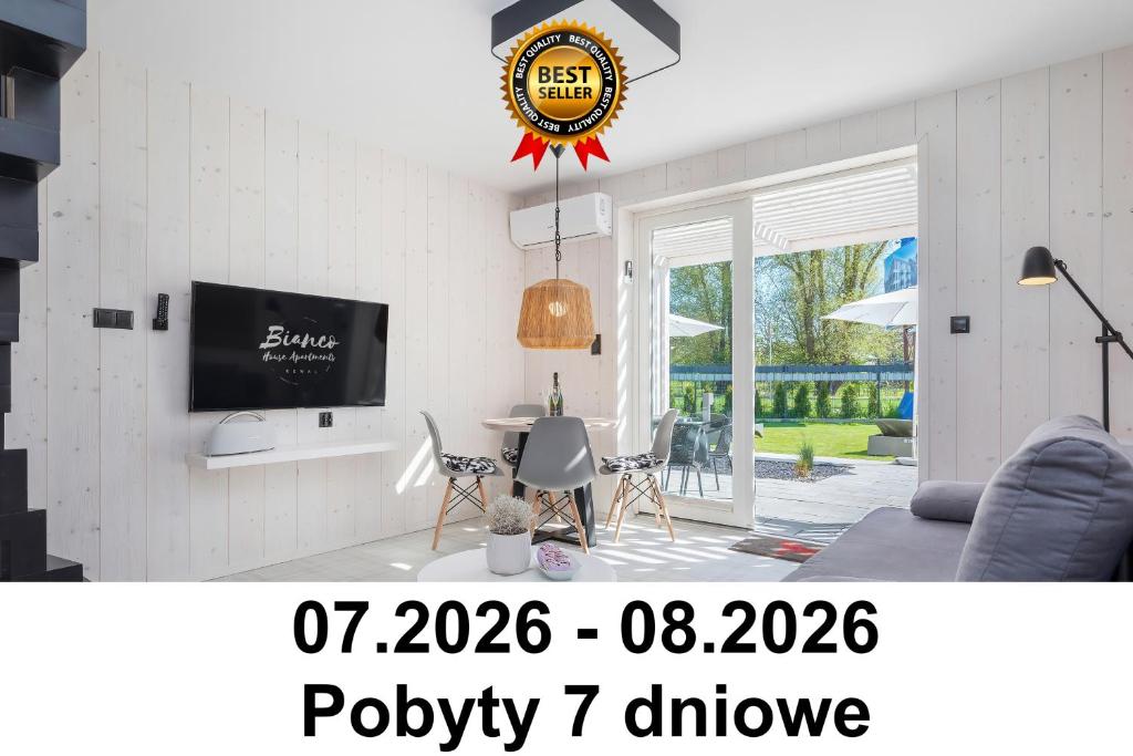 Μια τηλεόραση ή/και κέντρο ψυχαγωγίας στο Bianco House Apartments