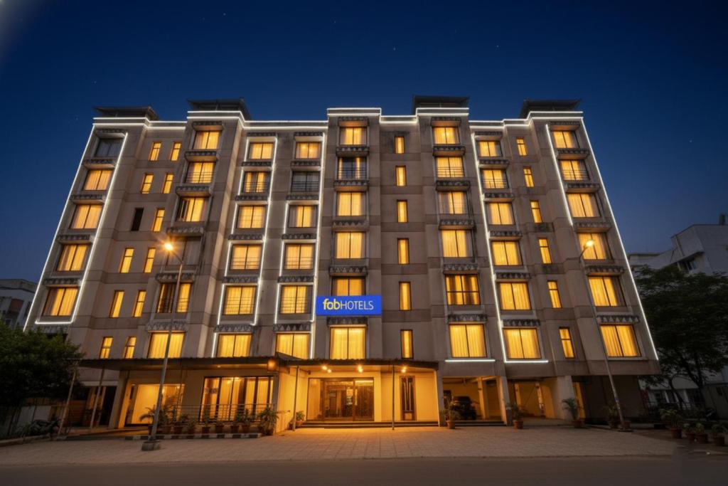 Tòa nhà nơi khách sạn tọa lạc